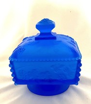 Vintage Westmoreland Raised Grape and Beads Dish With Lid Blue Satin 4.5 Inch - £31.97 GBP