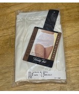 Vanity Fair Womens Ravissant Classic Brief 3-Pack Vtg Size 6 Candleglo 4... - $547.59 MXN