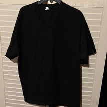 Pro club men’s black V-neck short sleeve top - $8.09