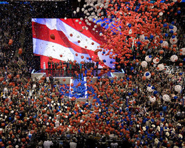 Balloon drop at the 2008 Republican National Convention in St. Paul Photo Print - £6.92 GBP+