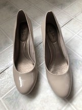 Life Stride (Soft system) Parigi Nude Patent Look Heels  9.5M - $30.49