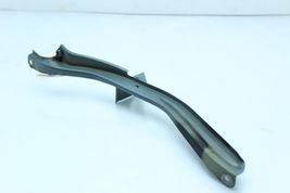 00-05 TOYOTA CELICA GT AUTOMATIC Coolant Reservoir Bracket F2091 image 5