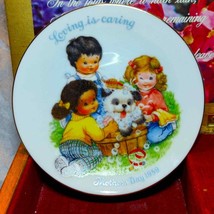 Vintage 1989 Avon&#39;s mother&#39;s Day plate~loving is caring - $18.81