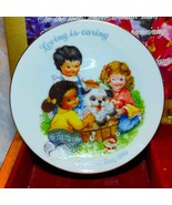Vintage 1989 Avon&#39;s mother&#39;s Day plate~loving is caring - $25.77 CAD
