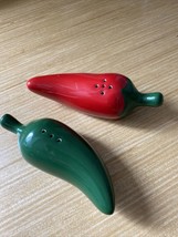 Jalapeños Pepper Salt And Pepper Shakers. Green And Red. - £6.38 GBP
