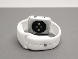Apple Series 3 38mm Silver Aluminum Case White Band MQKU2LL/A image 3