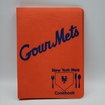 Vintage GourMets New York Mets Cookbook 1982 MLB Baseball Lady Met Club Recipes - £30.34 GBP