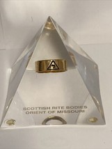 Scottish Rite Bodies Orient Of Missouri Masonic Ring In Lucite Pyramid - $64.30