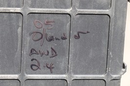 05 Mitsubishi Outlander 2.4L Engine Control Computer Module ECU ECM PCM 1860A125 image 5