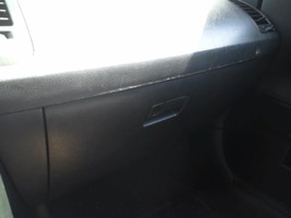 MAXIMA    2008 Glove Box 104830854 - $1,176.94 MXN
