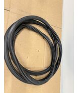 2021 2022 CADILLAC ESCALADE REAR RIGHT DOOR OEM WEATHERSTRIP 84688301 - $126.82 CAD