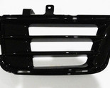 16-19 ATS-V LF4 Front Bumper Cover Grille RH GM - $86.55