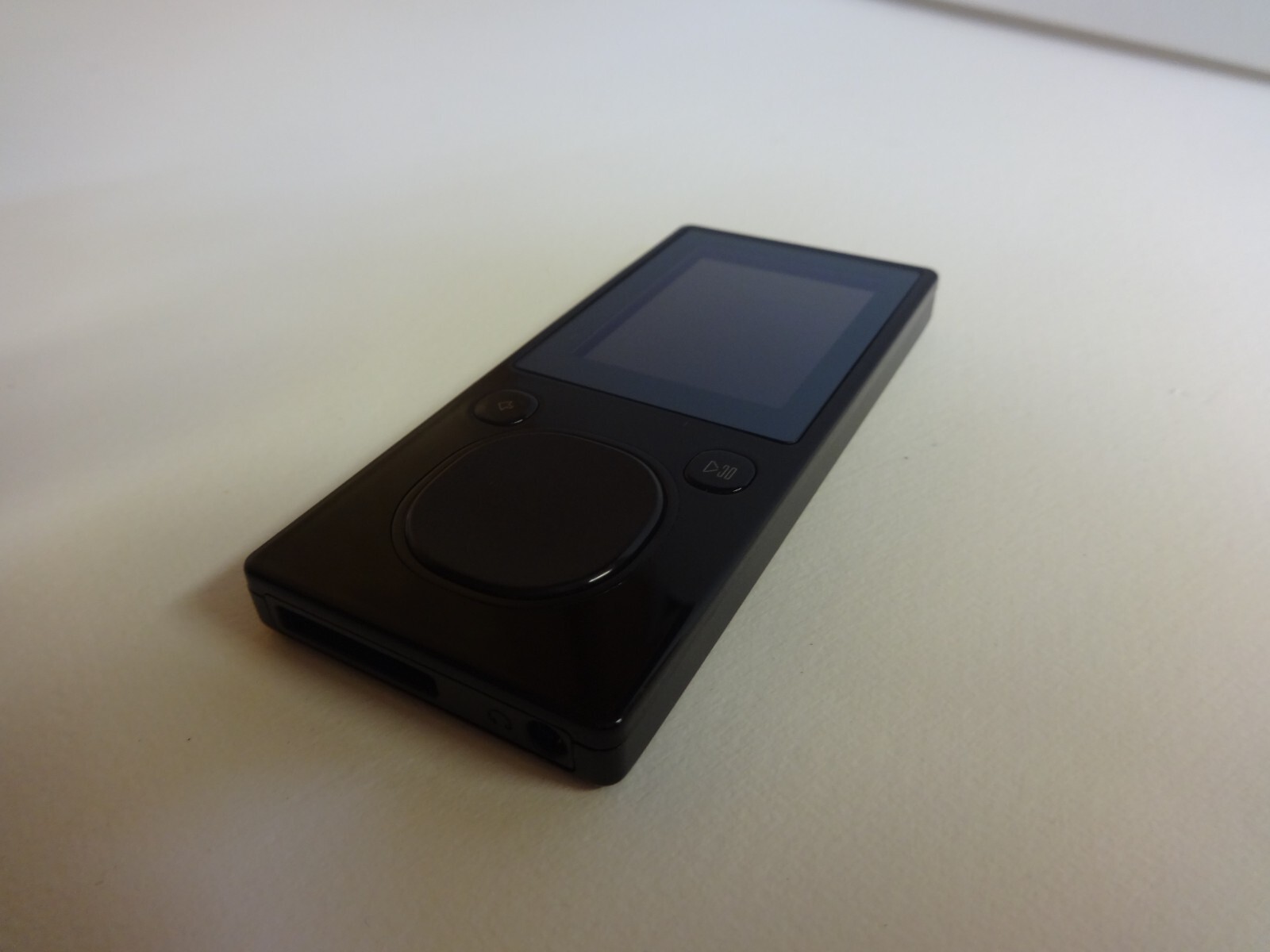 MICROSOFT  ZUNE  BLACK  16GB...NEW BATTERY... Item image 4