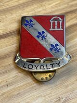US Army 319th Field Artillery Regiment Unit Crest Lapel Pin Military KG - $19.80
