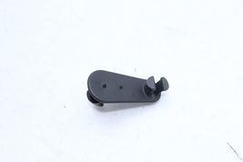 00-05 TOYOTA CELICA FLOOR MAT RETENTION CLIP HOOK Q7359 image 5