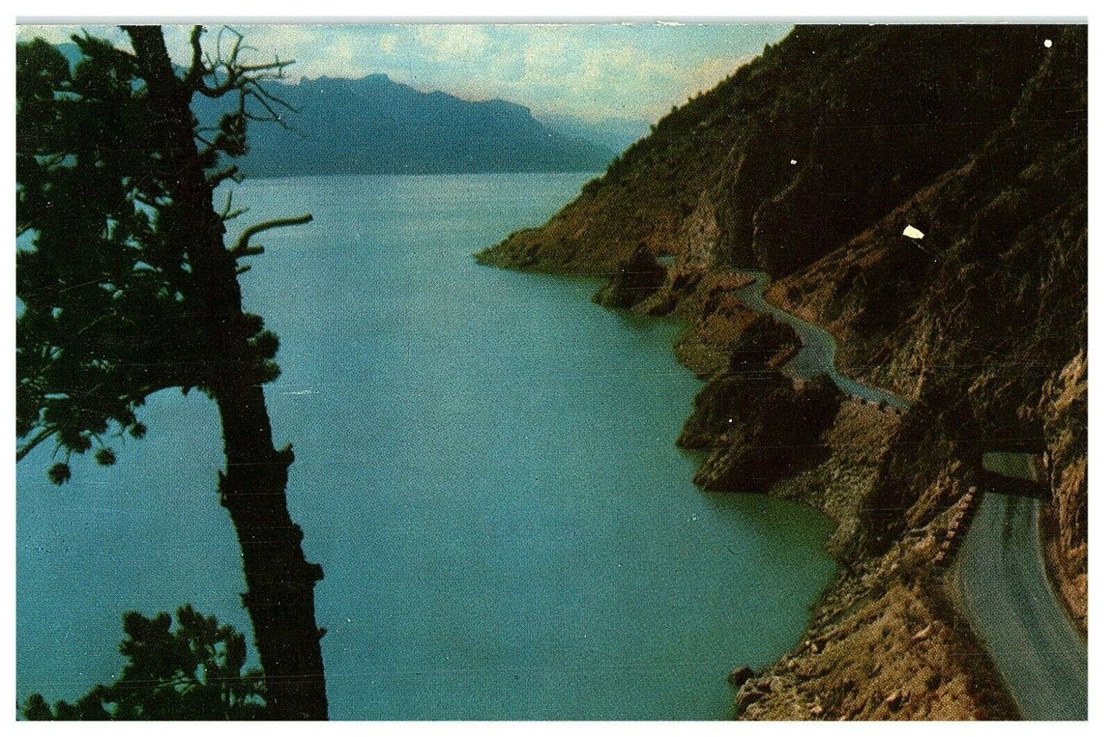 BUFFALO BILL RESERVOIR WYOMING-POST CARD-COLOR-1960&#39;S-OLD STOCK - $3.67