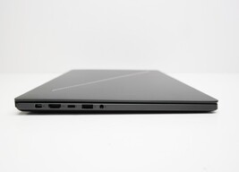 ASUS ROG Zephyrus G16 GU605MI 16" Intel Core Ultra 9 16GB 1TB RTX 4070 ISSUE image 7