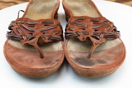 Clarks Artisan Sz 6.5 M Brown Flip Flop Leather Women Sandals 87087 - £16.03 GBP