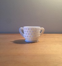 Vintage 70s Milk Glass hobnail style small sugar bowl with 2 handles - £9.59 GBP