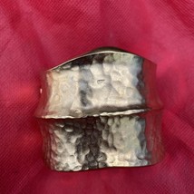 Vintage Hinged Clamper Cuff Bracelet Hammered Gold Tone Wave Design USA MADE - £14.12 GBP