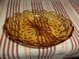 Vintage Anchor Hocking Amber Glass  Divided Oval Dish Nuts Relish Scallo... - $278.95 MXN
