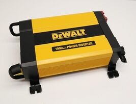 DEWALT DXAEPI1000 Power Inverter 1000W image 2
