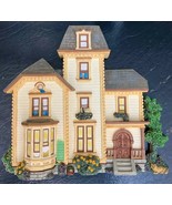 Brian Baker Collection  model 103 The Castle - $368.16 MXN