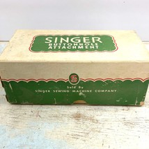 Vintage Singer Buttonhole Attachment No. 121795 w/ Instructions &amp; Origin... - $473.76 MXN