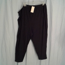 Capsule 26 Black Capri Leggings NWT Stretchy - £15.14 GBP