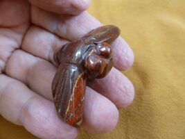 Y-BEE-564) Red Rainbow Jasper Bee BUMBLE figurine gemstone stone love HO... - $28.18 CAD