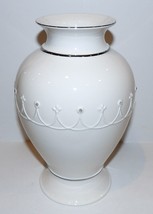 STUNNING HTF LENOX PORCELAIN BLISS 9 1/2&quot; WHITE PLATINUM RHINESTONES VASE - £58.54 GBP