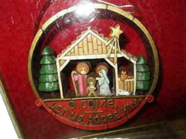 Vintage Hallmark Keepsake Ornament Tree Trimmer Collection O Come Let us Adore H - £31.17 GBP