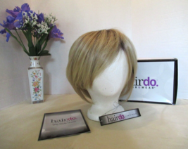 Hairdo by Hairuwear short sleek &amp; chic wig SS14/88 golden wheat/gold blonde New - £38.49 GBP