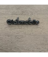 VTG GM OLDSMOBILE OEM Emblem 80&#39;s Badge Name Metal w/Pegs 4&quot; Wide - $475.17 MXN