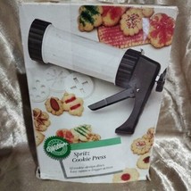 Vtg. Wilton Spritz Cookie Press 12 Cookie Design  Dick Easy Squish - £9.45 GBP