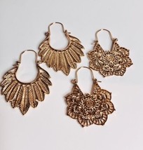 Gold Earrings Set Of 2 Feather Ornate Hindu Boho Rose Gold Tone Drop New - £12.11 GBP