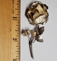 Vintage All Solid 925 Sterling Silver Rose Flower Leaf Pin No Stone 5.3g - £14.80 GBP