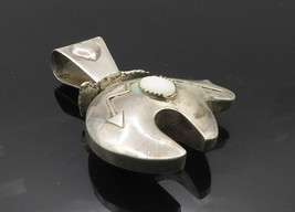 ANS NAVAJO 925 Sterling Silver - Vintage Agate Arrow Heart Bear Pendant - PT7720 - £96.66 GBP