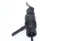 00-03 BMW X5 WINDSHIELD WASHER FLUID PUMP U0026 image 4