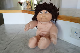 Vintage 1982 Xavier Roberts Cabbage Patch Kids Dark Hair Girl Doll - £19.97 GBP