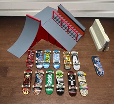 2009 Tech Finger Skating Ramp stairs with 13 fingerboard skateboards - £52.24 GBP