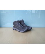 KEEN 1026763 Women&#39;s Waterproof Hiking Boots WORLDWIDE SHIPPING T 28 - $2,589.32 MXN