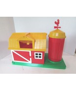 PLAYMATES TOY BARN AND SILO PLAYSET WITH HANDLE 1981  - $19.90