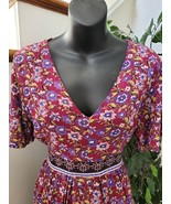 Angle Women Red Floral 100% Rayon Short Sleeve Pleated V-Neck Romper Siz... - $52.98 CAD