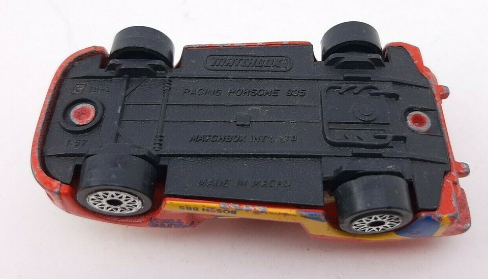 MATCHBOX VINTAGE RED 1983 RACING PORSCHE 935 - AUTO TECH Item image 5