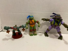 Teenage Mutant Ninja Turtles Action Figures Raphael Hot Head &amp; 2 Others - £5.14 GBP