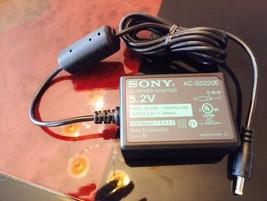  OEM SONY PEGA-AC10 AC POWER ADAPTER DC 5.2 V  2000 mA TESTED!! - $332.16 MXN