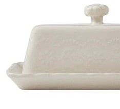 Pioneer Woman ~ &quot;Toni&quot; ~ Stoneware ~ Embossed ~ Linen ~ Covered Butter Dish - £20.56 GBP