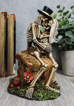 DOD Love Never Dies Wedding Skeleton Couple Kissing In The Garden Statue 6&quot;H - £21.17 GBP