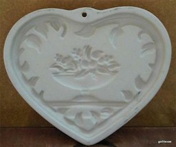 Pampered Chef Stoneware Cookie Mold &quot;Come to the Table Heart&quot; 2000 6&quot; - £19.31 GBP